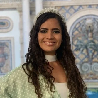 Lola Riaño